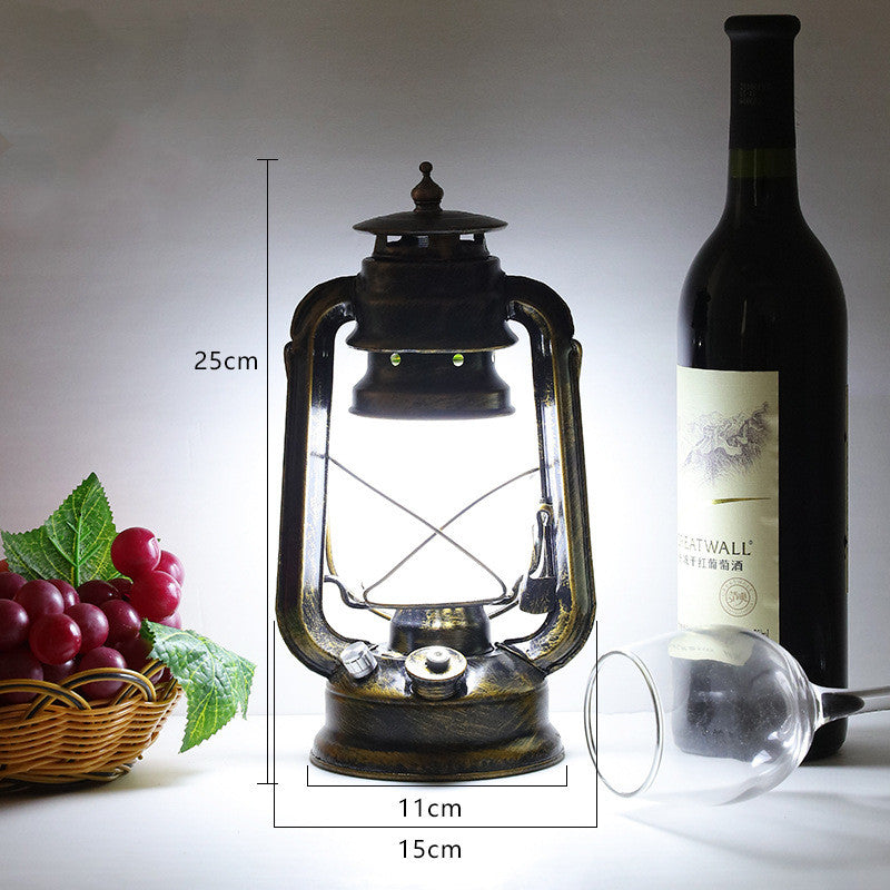 Vintage Retro Horse Lantern Outdoor Camping Kerosene Oil Lamp
