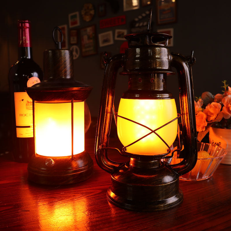 Vintage Retro Horse Lantern Outdoor Camping Kerosene Oil Lamp