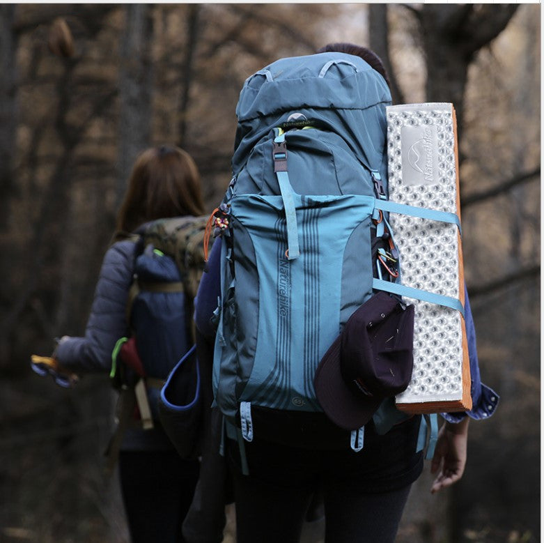 Large Capacity Hiking Backpack For Men And Women