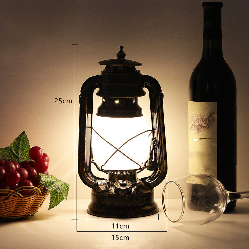 Vintage Retro Horse Lantern Outdoor Camping Kerosene Oil Lamp
